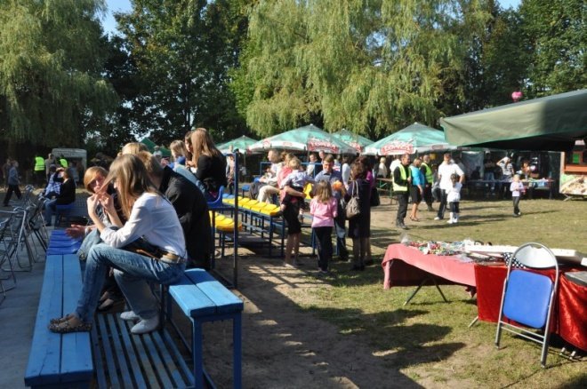 Dożynki gminne i festyn Pierwszy zajazd szlachecki w Troszynie (25.IX.2011) - zdjęcie #6 - eOstroleka.pl