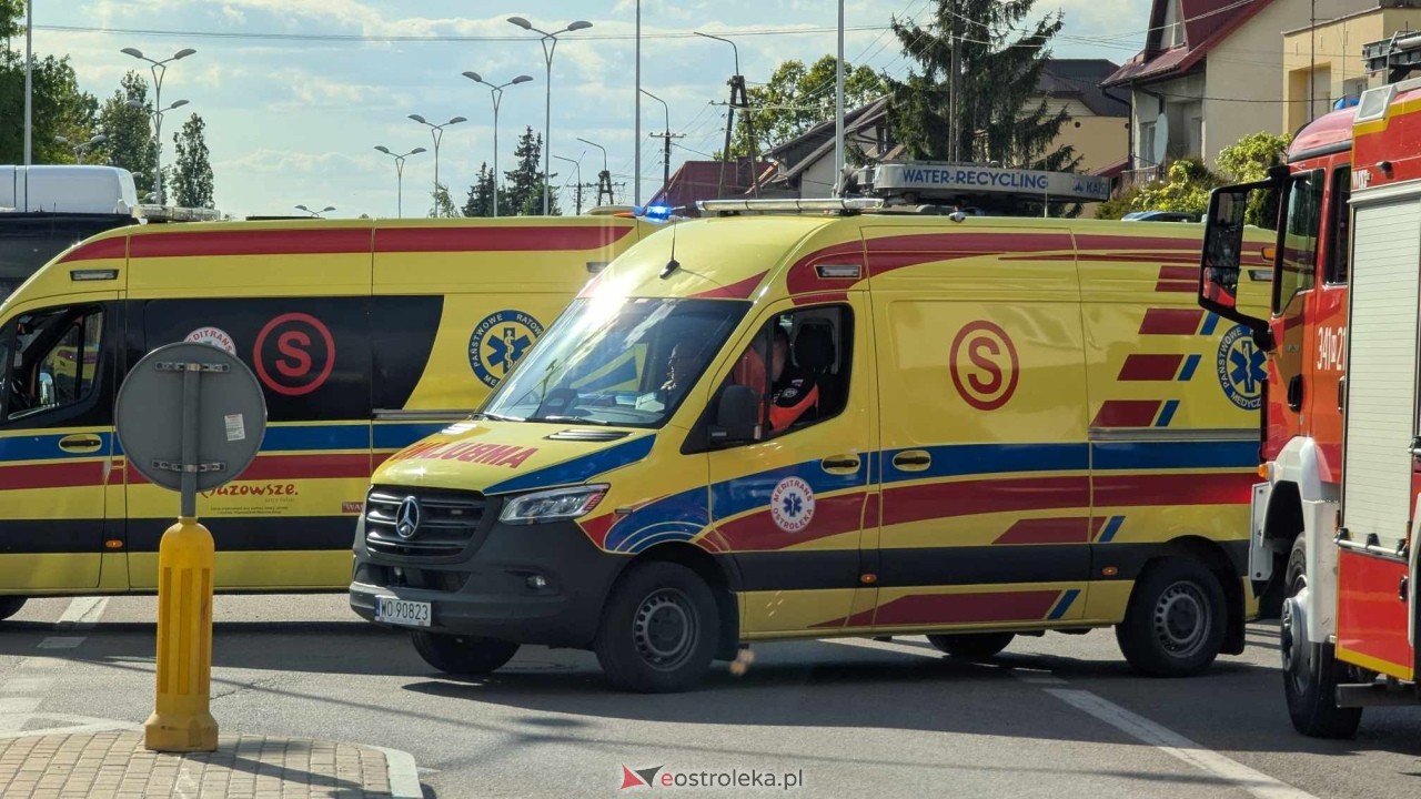 Wypadek na skrzyżowaniu ulic Korczaka i Poznańskiej [20.05.2025] - zdjęcie #2 - eOstroleka.pl