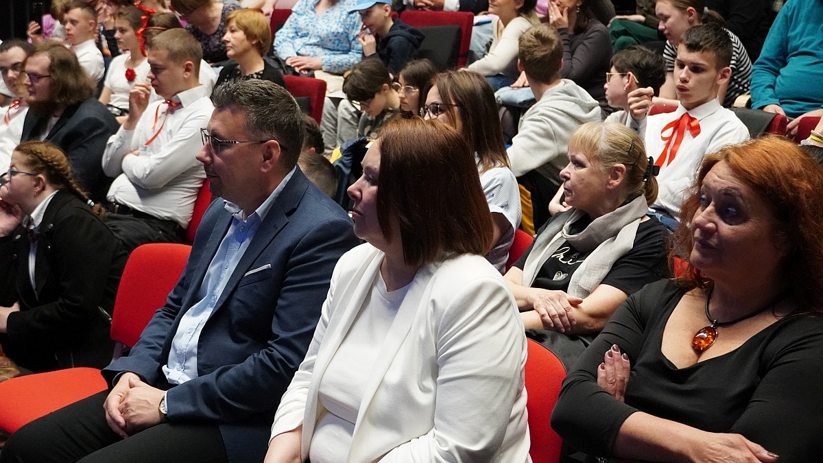 III Przegląd Teatralny Osób Niepełnosprawnych [21.05.2025] - zdjęcie #61 - eOstroleka.pl