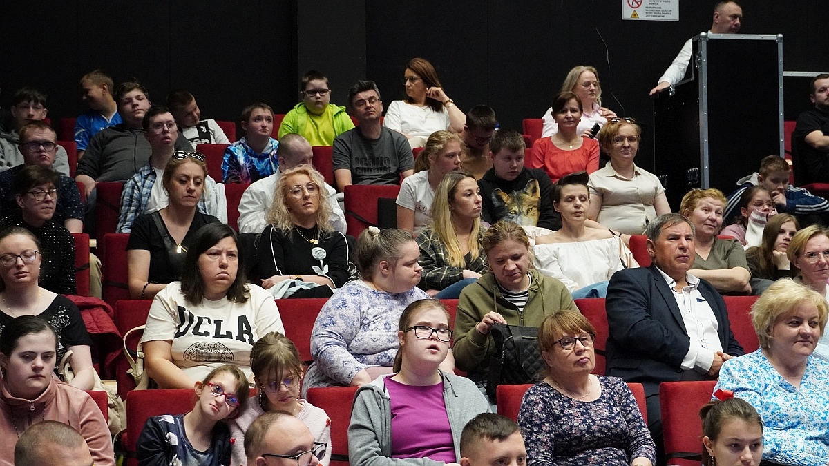 III Przegląd Teatralny Osób Niepełnosprawnych [21.05.2025] - zdjęcie #47 - eOstroleka.pl
