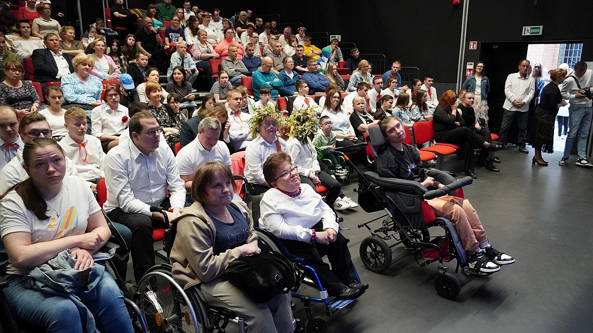 III Przegląd Teatralny Osób Niepełnosprawnych [21.05.2025] - zdjęcie #42 - eOstroleka.pl