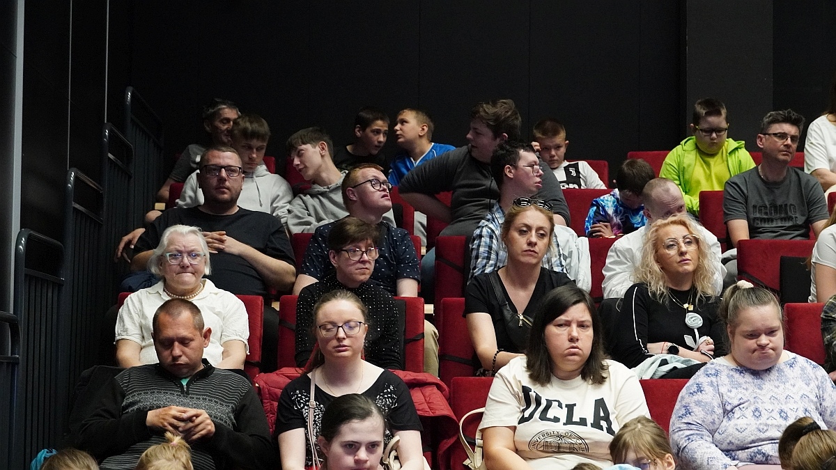 III Przegląd Teatralny Osób Niepełnosprawnych [21.05.2025] - zdjęcie #38 - eOstroleka.pl