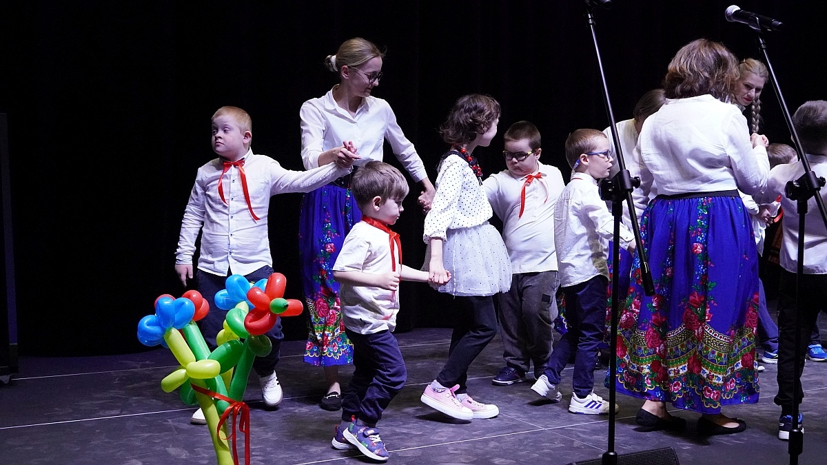 III Przegląd Teatralny Osób Niepełnosprawnych [21.05.2025] - zdjęcie #14 - eOstroleka.pl