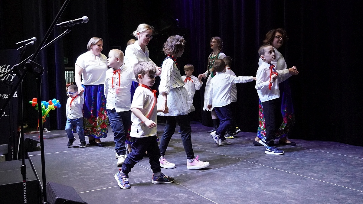 III Przegląd Teatralny Osób Niepełnosprawnych [21.05.2025] - zdjęcie #8 - eOstroleka.pl