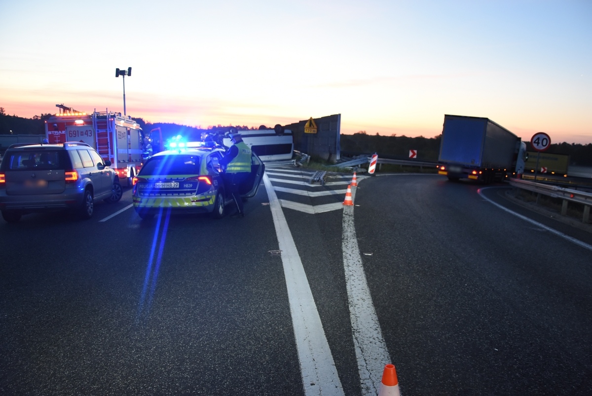 Wypadek w Lucynowie na drodze ekspresowej nr 8 [21.05.2025] - zdjęcie #5 - eOstroleka.pl