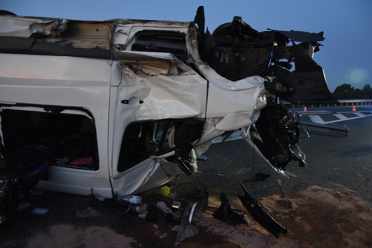 Wypadek w Lucynowie na drodze ekspresowej nr 8 [21.05.2025] - zdjęcie #2 - eOstroleka.pl