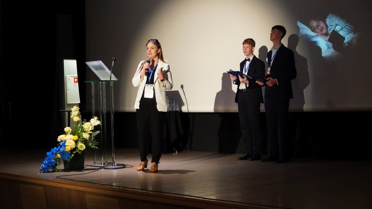 Konferencja „Świadomość w erze ekranów” w OCK [23.05.2025] - zdjęcie #16 - eOstroleka.pl