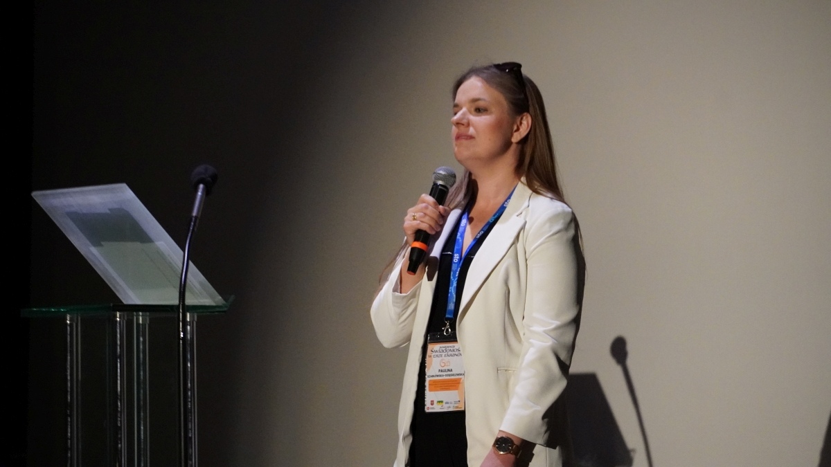 Konferencja „Świadomość w erze ekranów” w OCK [23.05.2025] - zdjęcie #14 - eOstroleka.pl