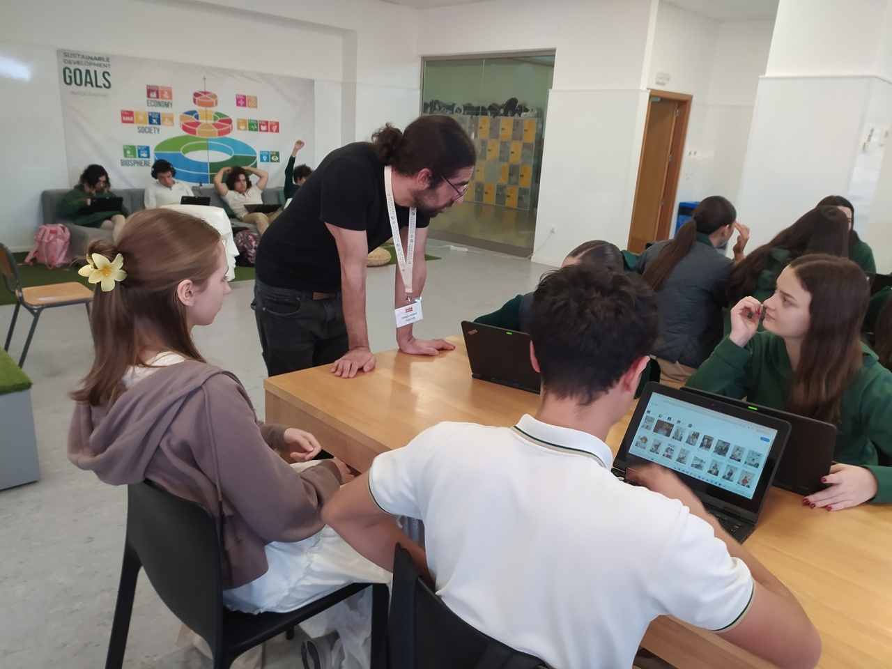 Uczniowie II Liceum Ogólnokształcącego w Ostrołęce realizowali projekt edukacyjny w Hiszpanii i Grecji - zdjęcie #19 - eOstroleka.pl