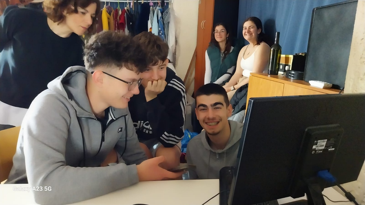 Uczniowie II Liceum Ogólnokształcącego w Ostrołęce realizowali projekt edukacyjny w Hiszpanii i Grecji - zdjęcie #11 - eOstroleka.pl