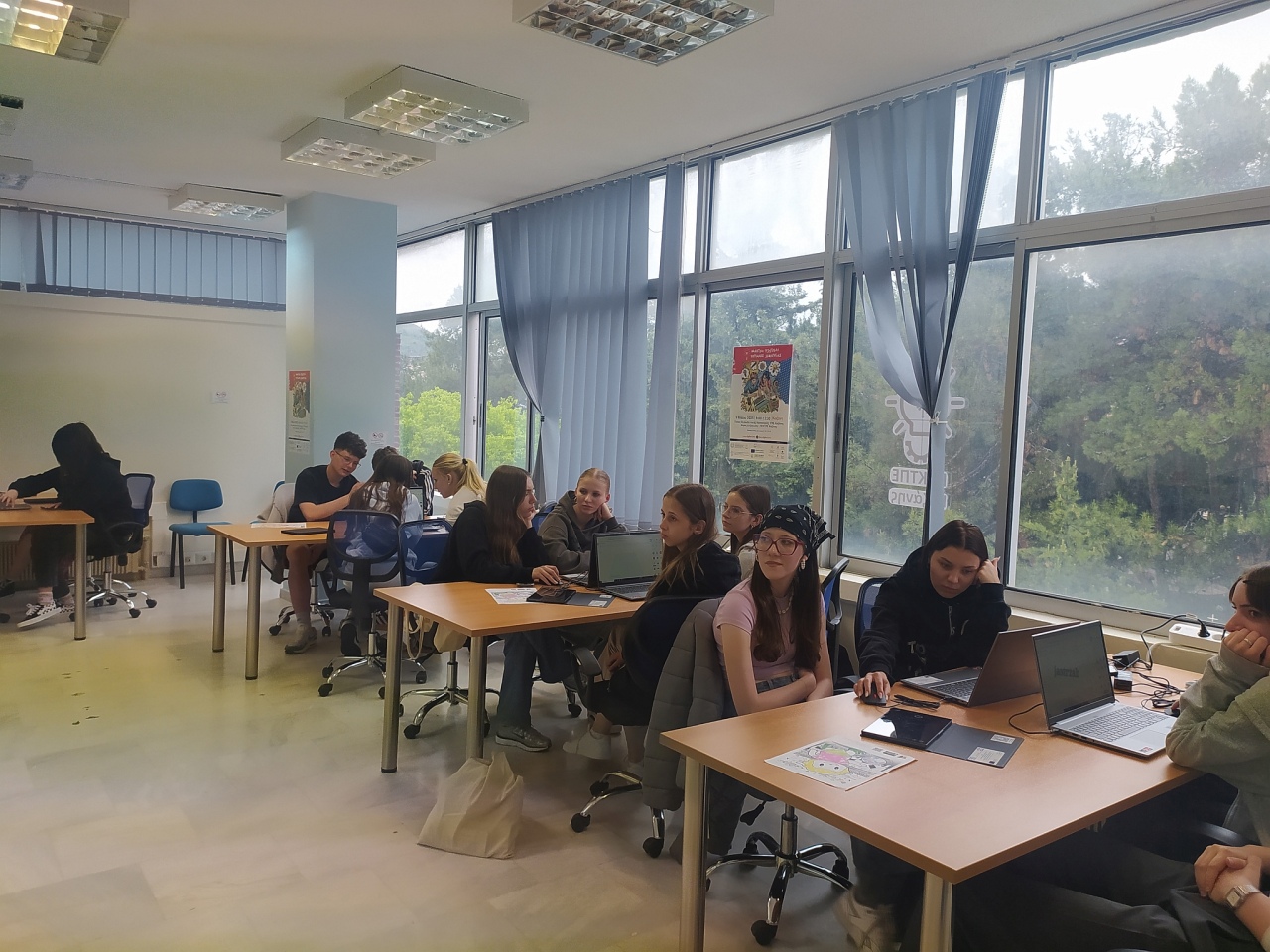 Uczniowie II Liceum Ogólnokształcącego w Ostrołęce realizowali projekt edukacyjny w Hiszpanii i Grecji - zdjęcie #3 - eOstroleka.pl