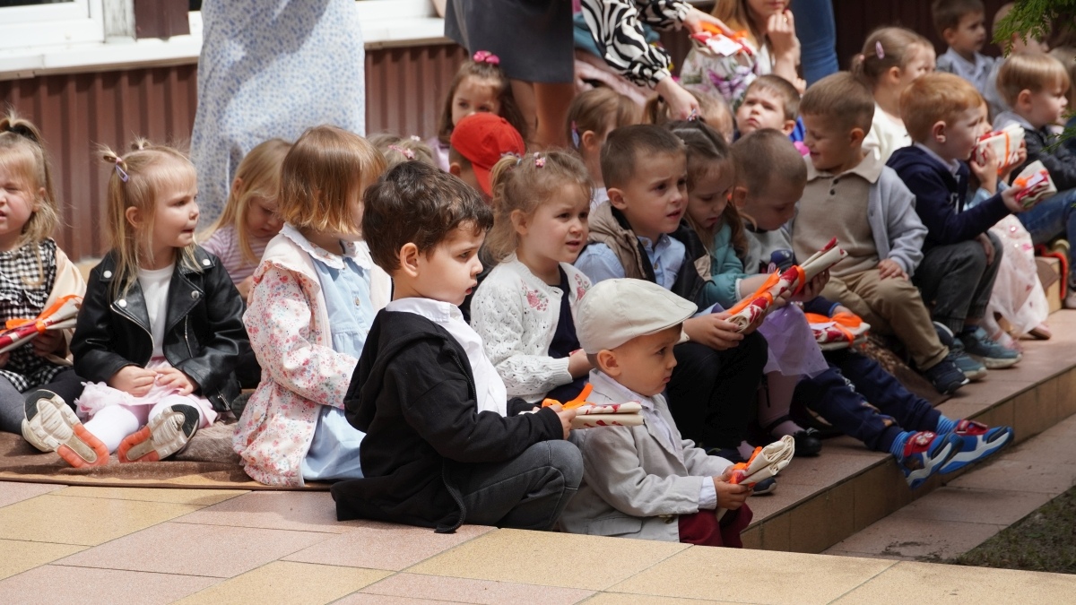 Piknik rodzinny w Przedszkolu Miejskim nr 10 w Ostrołęce [23.05.2025] - zdjęcie #56 - eOstroleka.pl