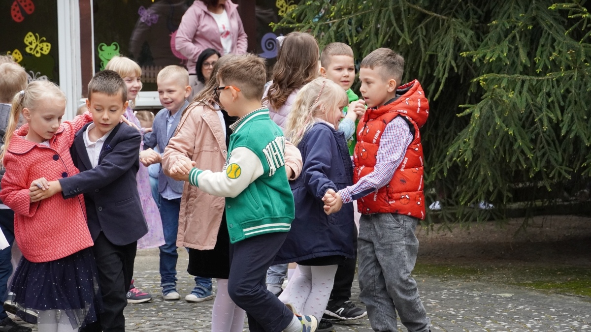 Piknik rodzinny w Przedszkolu Miejskim nr 10 w Ostrołęce [23.05.2025] - zdjęcie #45 - eOstroleka.pl
