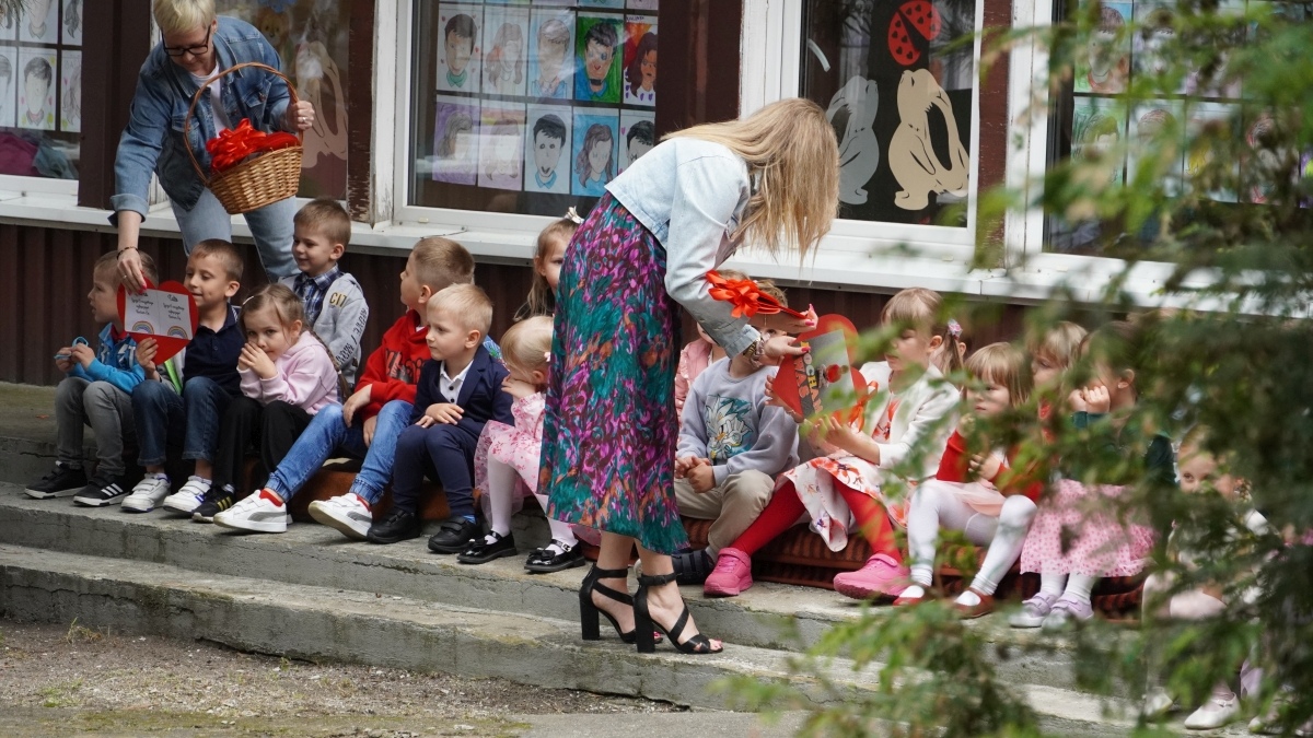 Piknik rodzinny w Przedszkolu Miejskim nr 10 w Ostrołęce [23.05.2025] - zdjęcie #39 - eOstroleka.pl