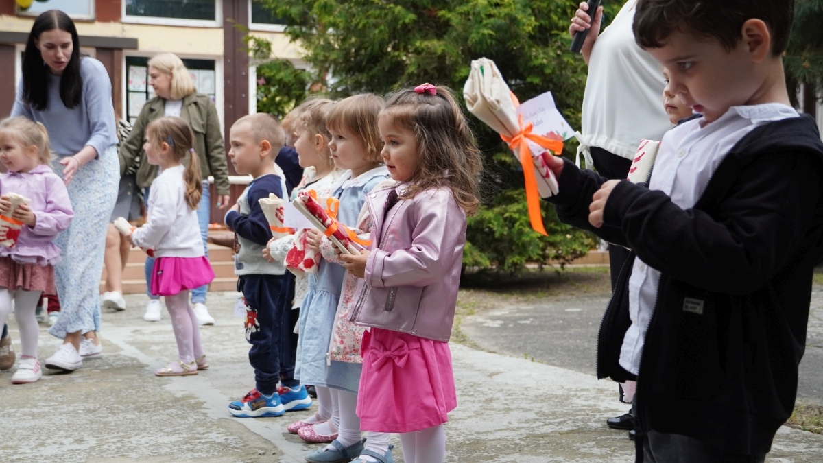 Piknik rodzinny w Przedszkolu Miejskim nr 10 w Ostrołęce [23.05.2025] - zdjęcie #37 - eOstroleka.pl