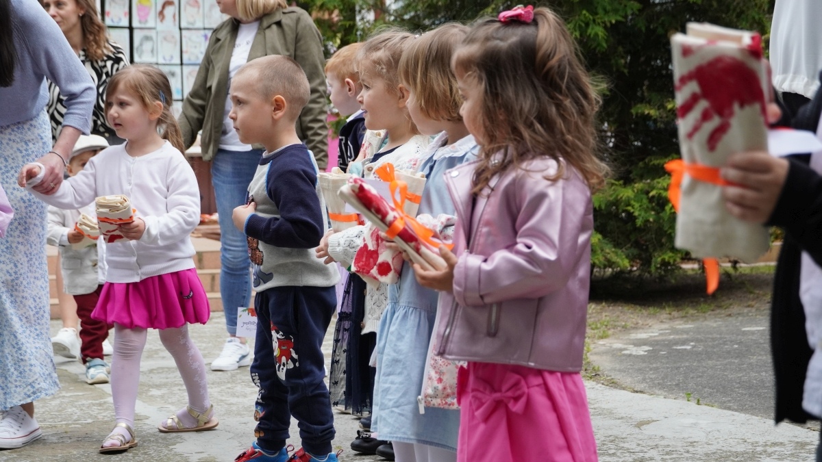 Piknik rodzinny w Przedszkolu Miejskim nr 10 w Ostrołęce [23.05.2025] - zdjęcie #36 - eOstroleka.pl