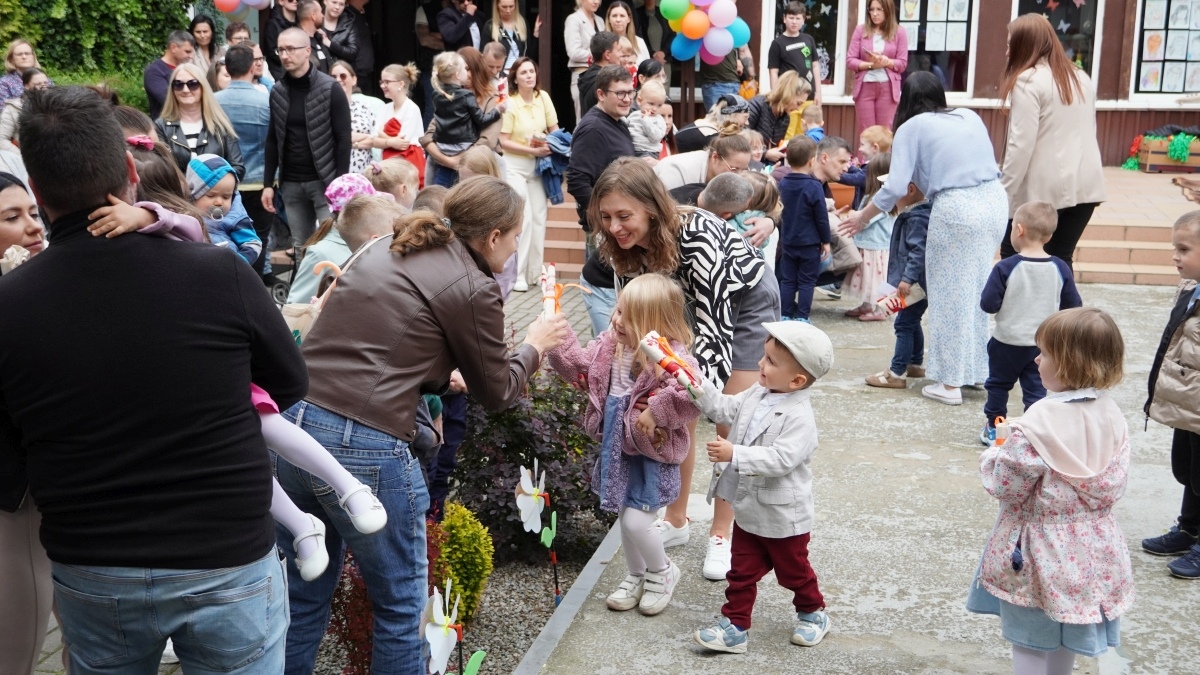 Piknik rodzinny w Przedszkolu Miejskim nr 10 w Ostrołęce [23.05.2025] - zdjęcie #29 - eOstroleka.pl