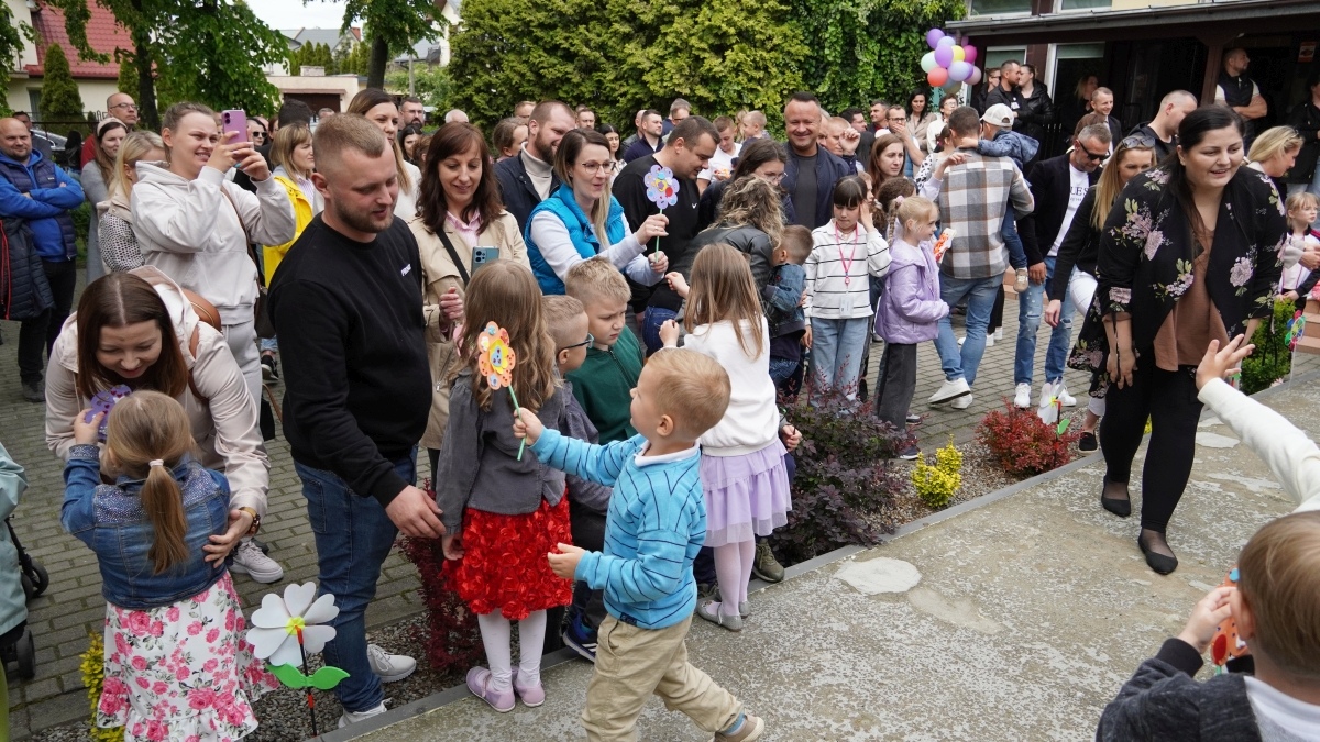 Piknik rodzinny w Przedszkolu Miejskim nr 10 w Ostrołęce [23.05.2025] - zdjęcie #22 - eOstroleka.pl