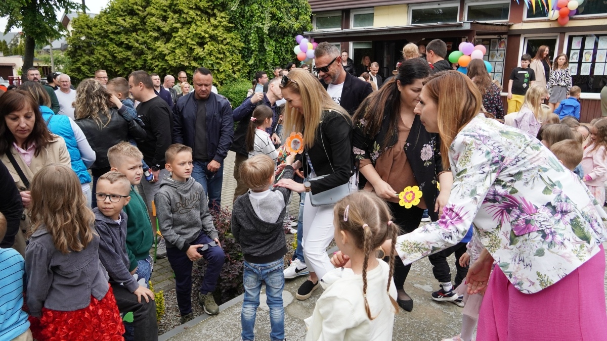 Piknik rodzinny w Przedszkolu Miejskim nr 10 w Ostrołęce [23.05.2025] - zdjęcie #19 - eOstroleka.pl