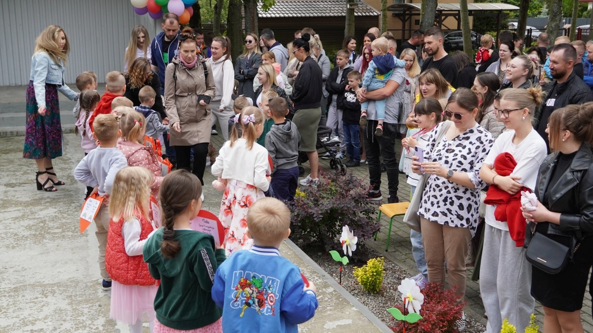 Piknik rodzinny w Przedszkolu Miejskim nr 10 w Ostrołęce [23.05.2025] - zdjęcie #11 - eOstroleka.pl