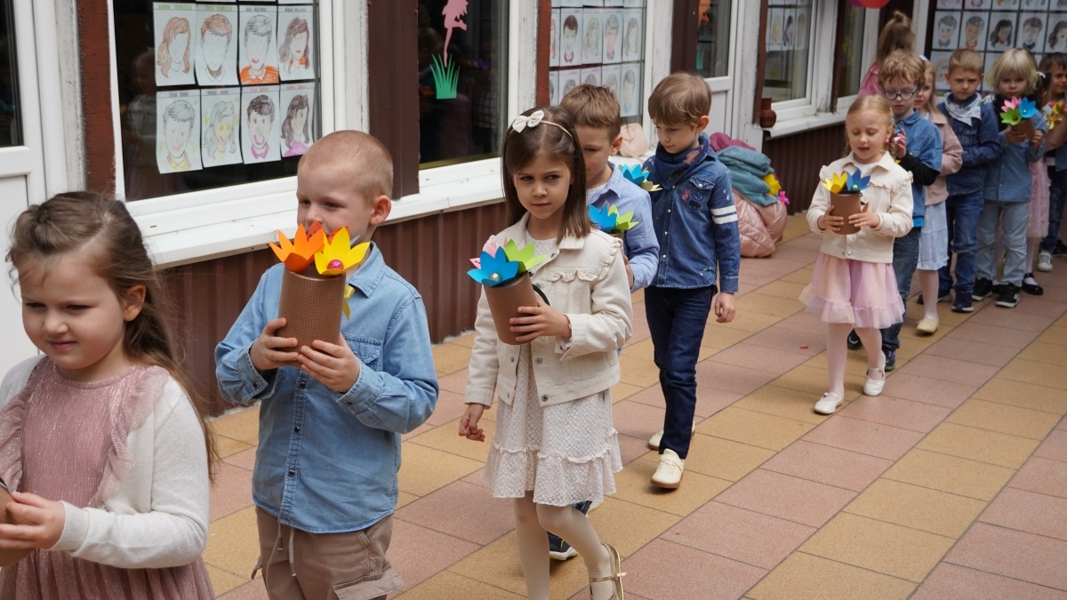 Piknik rodzinny w Przedszkolu Miejskim nr 10 w Ostrołęce [23.05.2025] - zdjęcie #7 - eOstroleka.pl
