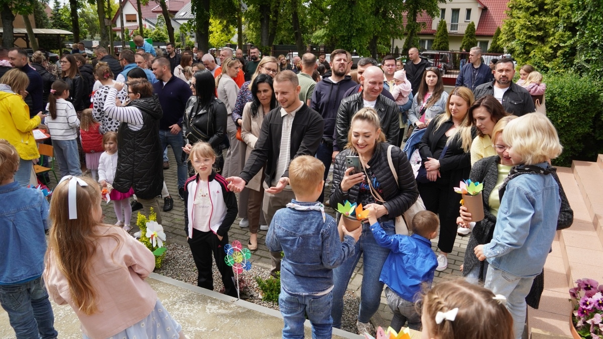 Piknik rodzinny w Przedszkolu Miejskim nr 10 w Ostrołęce [23.05.2025] - zdjęcie #2 - eOstroleka.pl