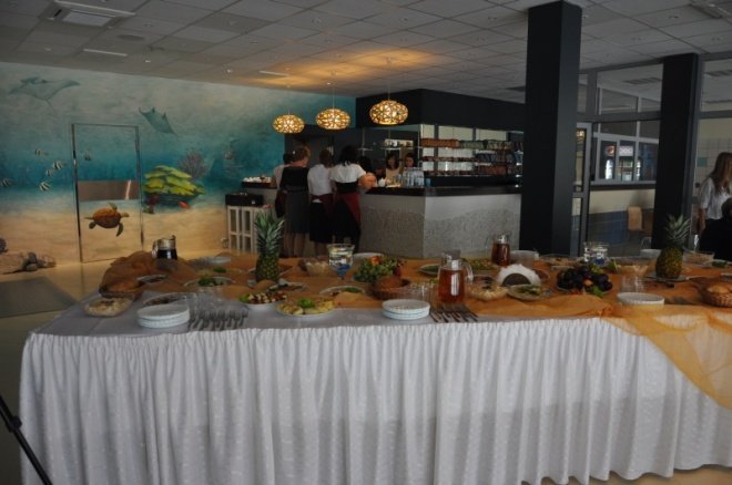 Restauracja w aquaparku otwarta. Od dziś zjesz tu najtańsze obiady w mieście (26.IX.2011) - zdjęcie #13 - eOstroleka.pl