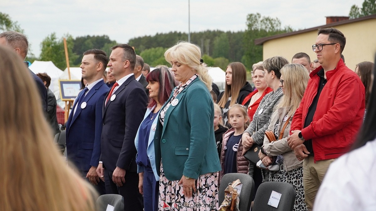 Jubilesz Szkoły Podstawowej w Drwęczy [24.05.2025] - zdjęcie #21 - eOstroleka.pl