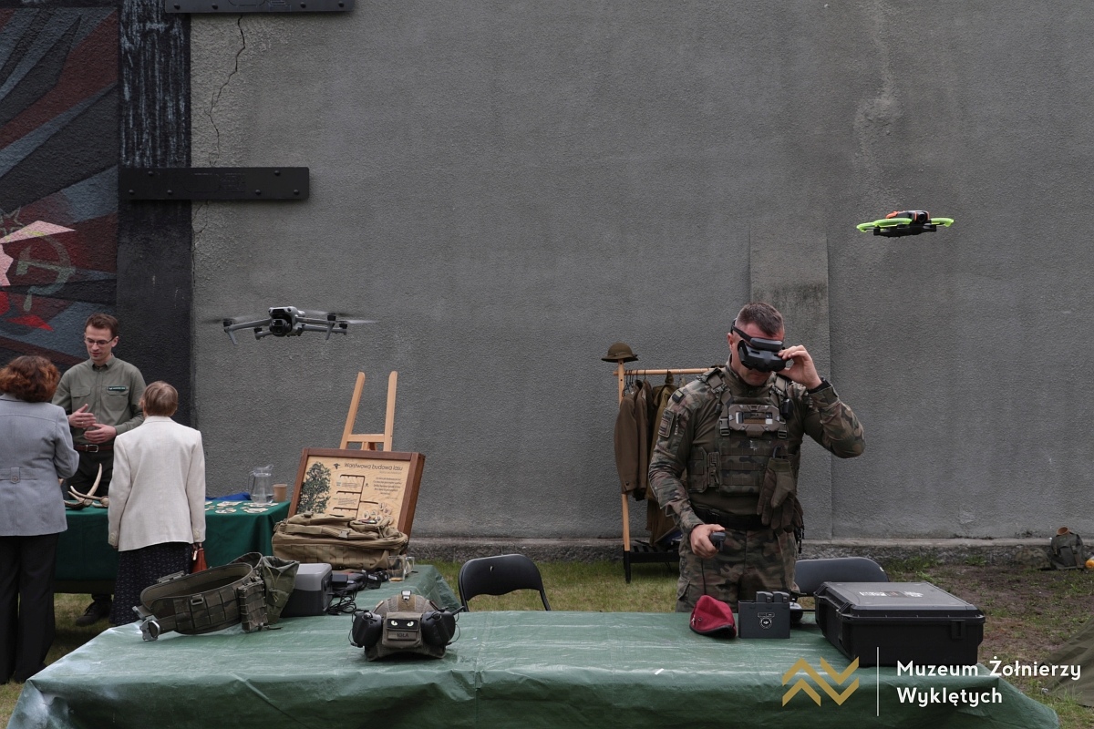 Noc Muzeów 2025 w Muzeum Żołnierzy Wyklętych w Ostrołęce [24.05.2025] - zdjęcie #61 - eOstroleka.pl