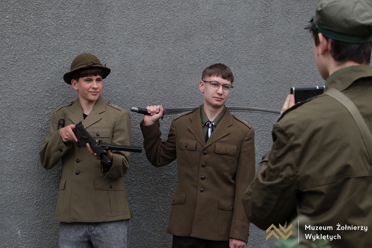 Noc Muzeów 2025 w Muzeum Żołnierzy Wyklętych w Ostrołęce [24.05.2025] - zdjęcie #25 - eOstroleka.pl