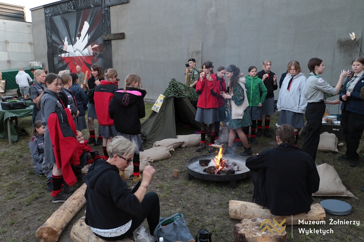 Noc Muzeów 2025 w Muzeum Żołnierzy Wyklętych w Ostrołęce [24.05.2025] - zdjęcie #16 - eOstroleka.pl