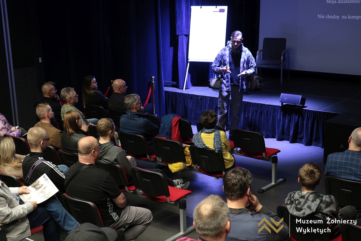 Noc Muzeów 2025 w Muzeum Żołnierzy Wyklętych w Ostrołęce [24.05.2025] - zdjęcie #10 - eOstroleka.pl