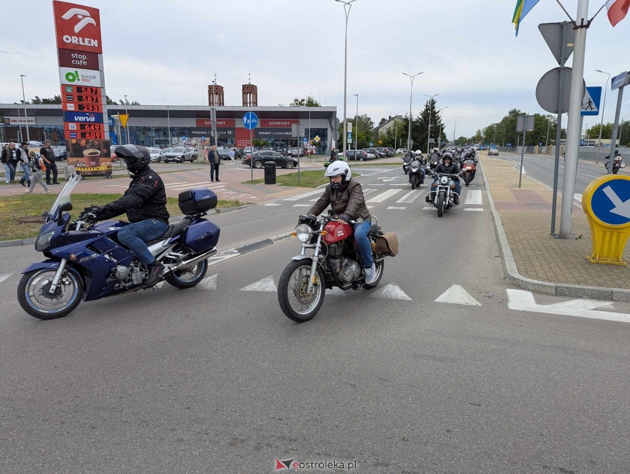 Motoserce 2025 - parada motocykli ulicami Ostrołęki [24.05.2025] - zdjęcie #59 - eOstroleka.pl