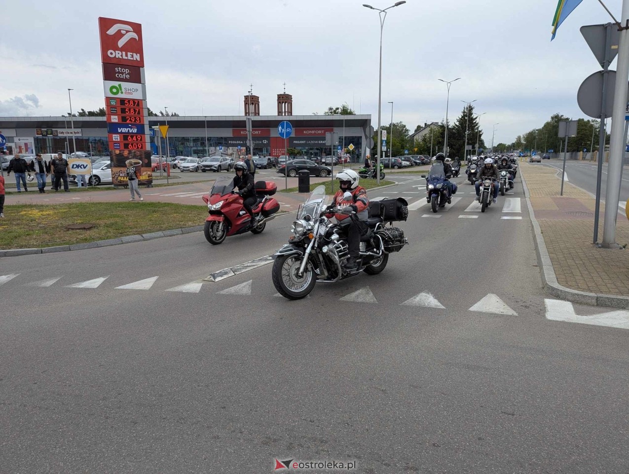 Motoserce 2025 - parada motocykli ulicami Ostrołęki [24.05.2025] - zdjęcie #24 - eOstroleka.pl