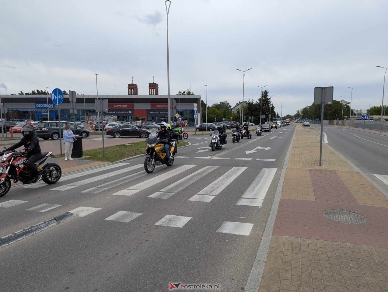 Motoserce 2025 - parada motocykli ulicami Ostrołęki [24.05.2025] - zdjęcie #10 - eOstroleka.pl