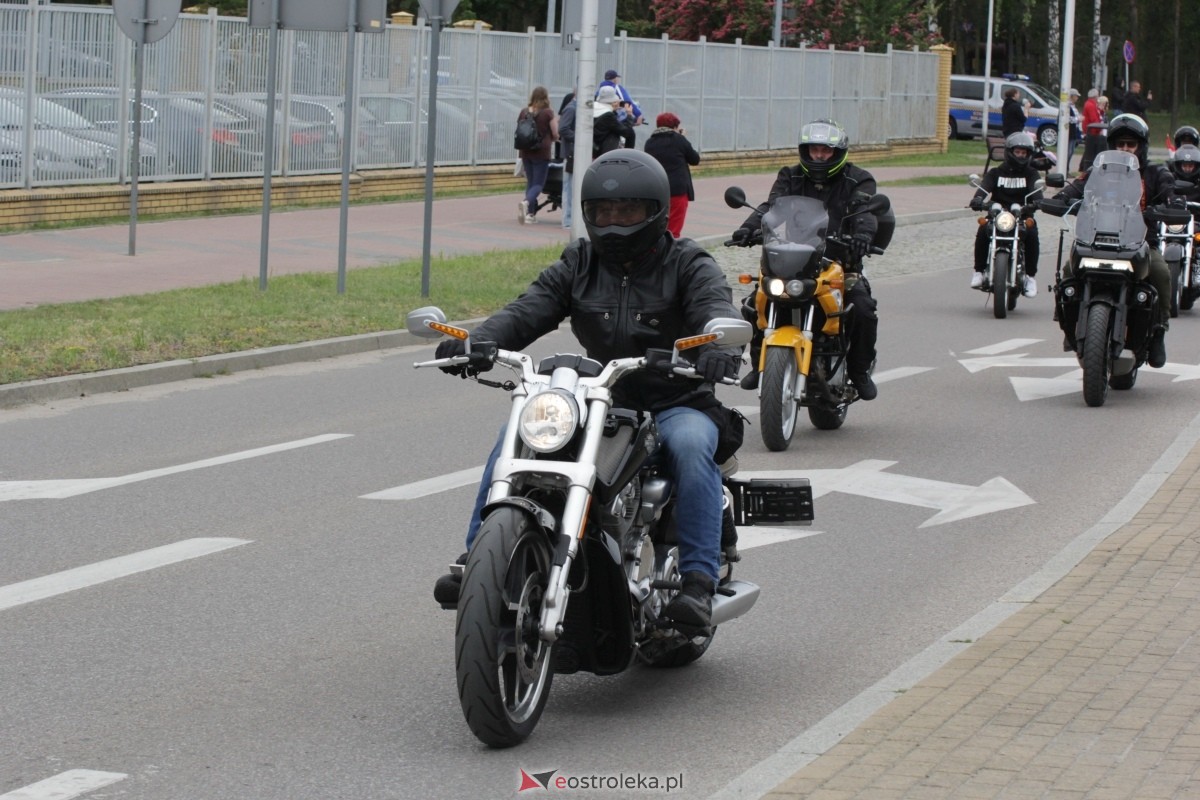 Motoserce 2025 - parada motocykli ulicami Ostrołęki [24.05.2025] - zdjęcie #141 - eOstroleka.pl