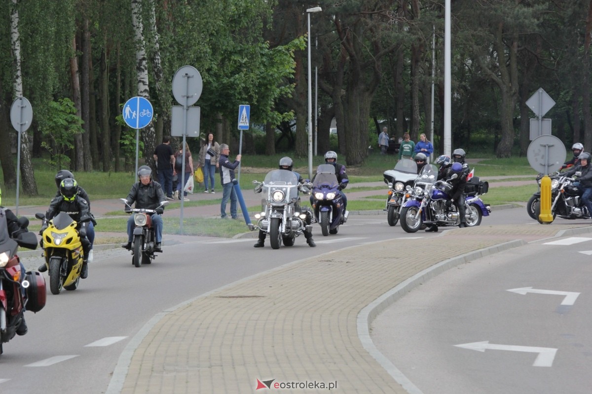 Motoserce 2025 - parada motocykli ulicami Ostrołęki [24.05.2025] - zdjęcie #127 - eOstroleka.pl