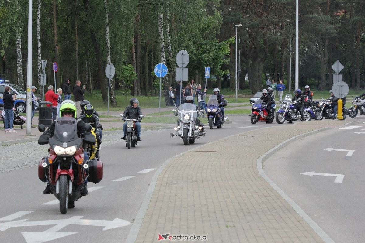 Motoserce 2025 - parada motocykli ulicami Ostrołęki [24.05.2025] - zdjęcie #126 - eOstroleka.pl
