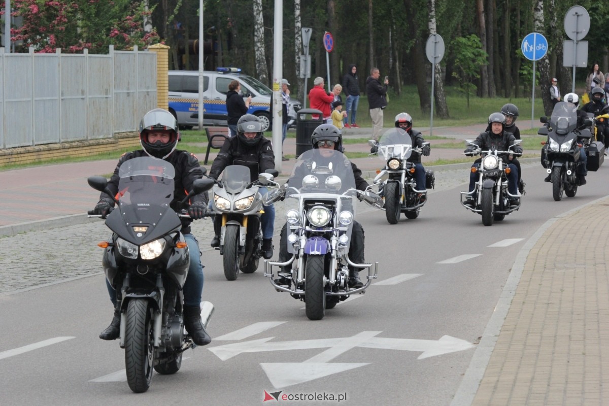 Motoserce 2025 - parada motocykli ulicami Ostrołęki [24.05.2025] - zdjęcie #117 - eOstroleka.pl
