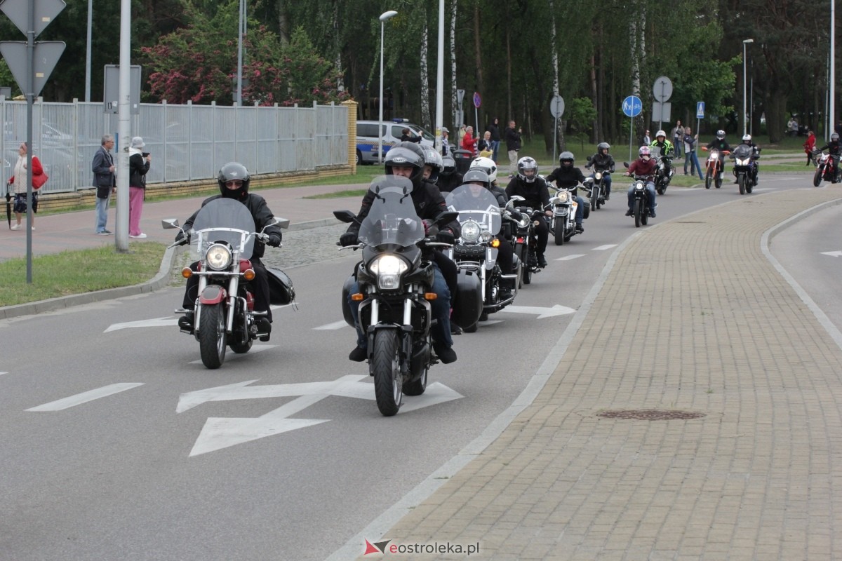Motoserce 2025 - parada motocykli ulicami Ostrołęki [24.05.2025] - zdjęcie #110 - eOstroleka.pl