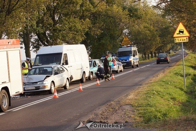 Kolizja czterech aut pod Kadzidłem (26.09.2011) - zdjęcie #3 - eOstroleka.pl