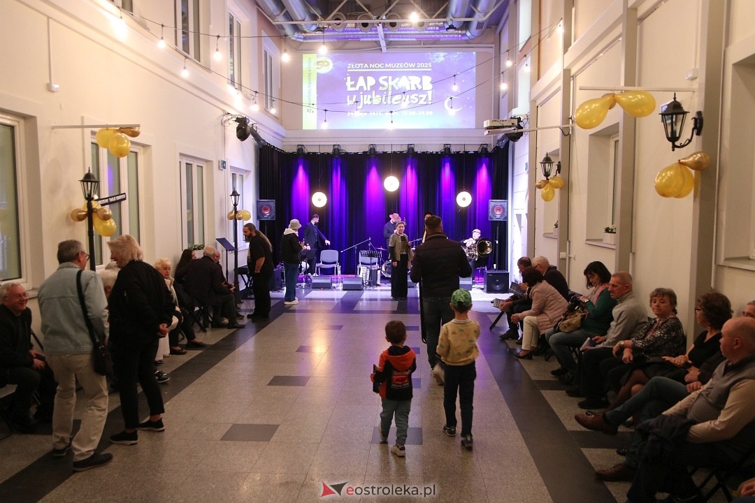 Złota Noc Muzeów w Ostrołęce „Łap skarb w jubileusz! [25.05.2025] - zdjęcie #16 - eOstroleka.pl