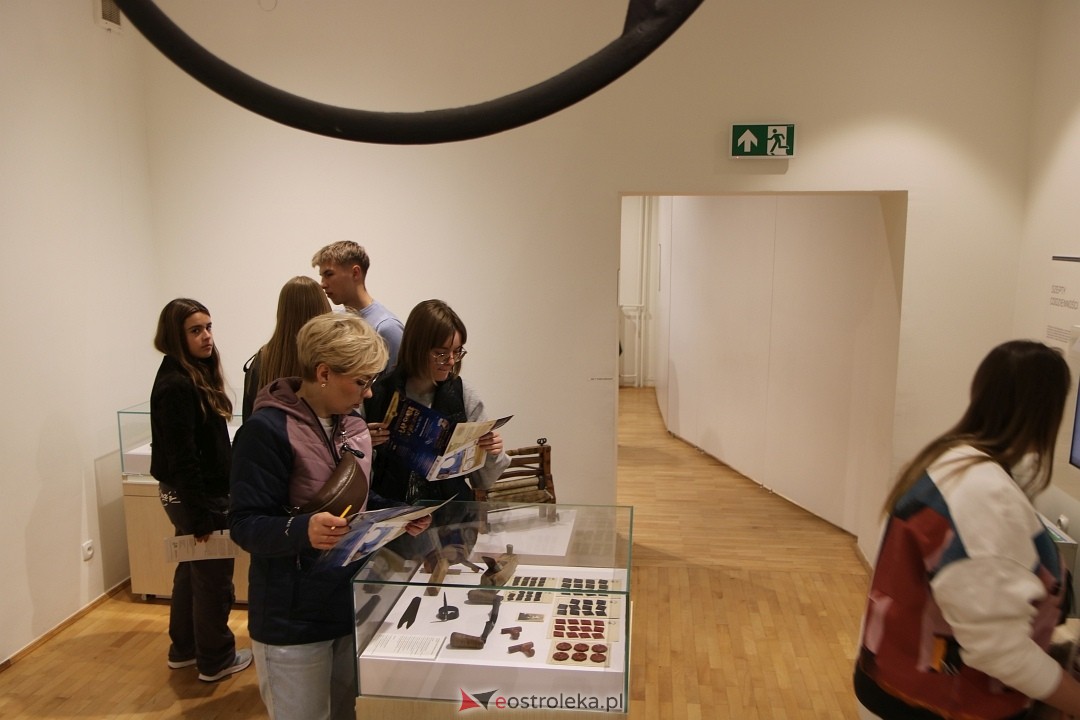 Złota Noc Muzeów w Ostrołęce „Łap skarb w jubileusz! [25.05.2025] - zdjęcie #9 - eOstroleka.pl