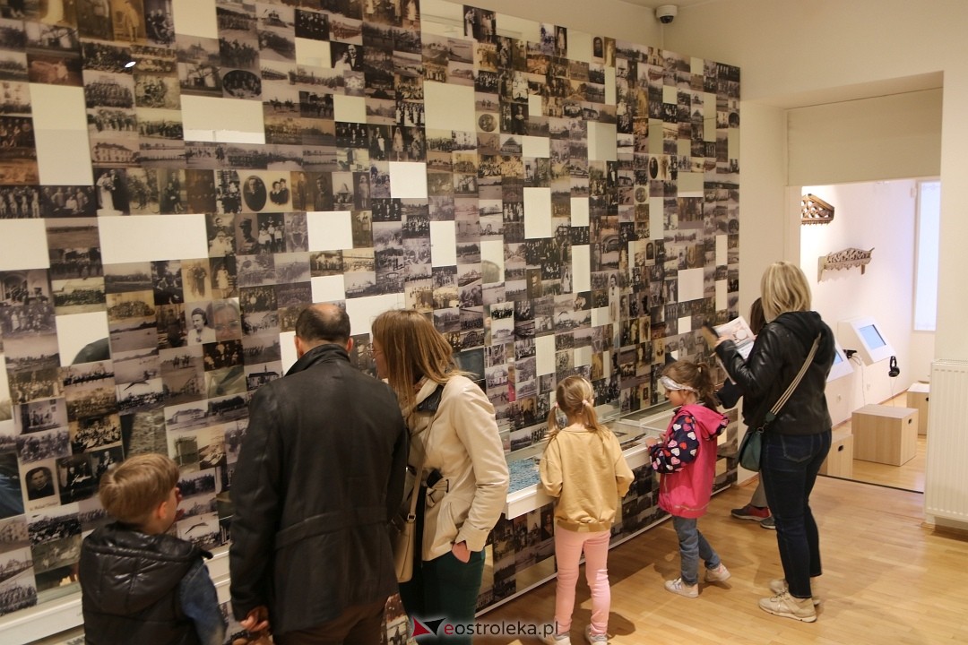 Złota Noc Muzeów w Ostrołęce „Łap skarb w jubileusz! [25.05.2025] - zdjęcie #8 - eOstroleka.pl