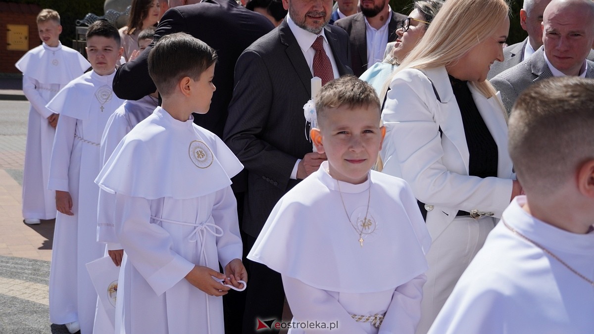 I Komunia Parafii pw. NMP Królowej Rodzin w Ostrołęce [25.05.2025] - zdjęcie #67 - eOstroleka.pl