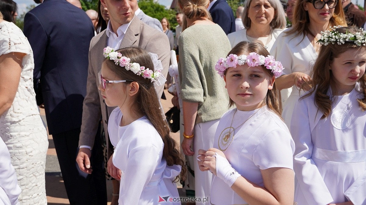 I Komunia Parafii pw. NMP Królowej Rodzin w Ostrołęce [25.05.2025] - zdjęcie #62 - eOstroleka.pl