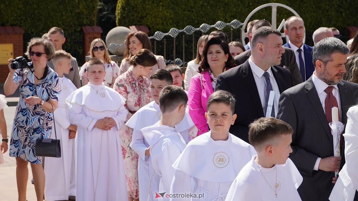 I Komunia Parafii pw. NMP Królowej Rodzin w Ostrołęce [25.05.2025] - zdjęcie #52 - eOstroleka.pl