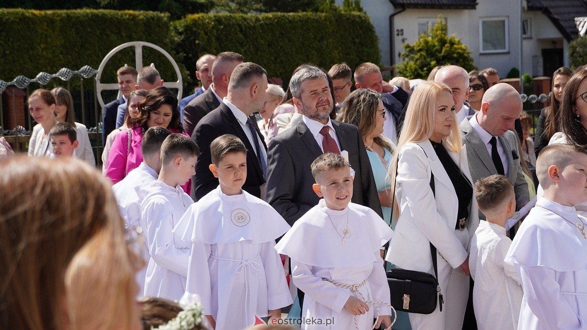 I Komunia Parafii pw. NMP Królowej Rodzin w Ostrołęce [25.05.2025] - zdjęcie #50 - eOstroleka.pl