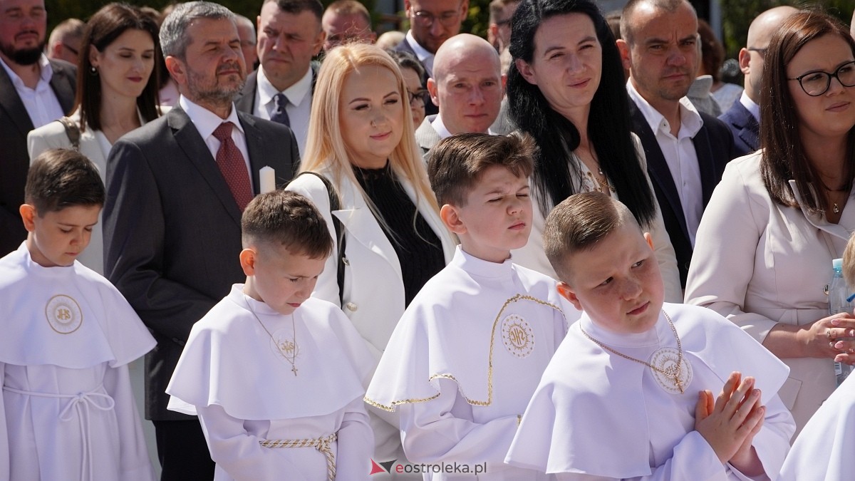 I Komunia Parafii pw. NMP Królowej Rodzin w Ostrołęce [25.05.2025] - zdjęcie #32 - eOstroleka.pl