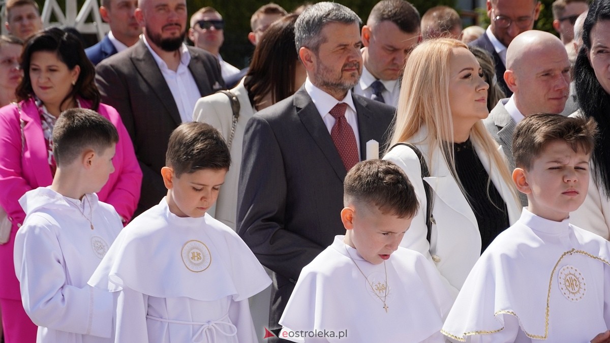 I Komunia Parafii pw. NMP Królowej Rodzin w Ostrołęce [25.05.2025] - zdjęcie #31 - eOstroleka.pl